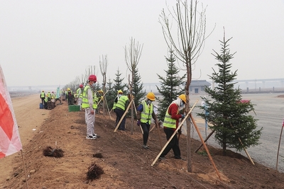 紧锣密鼓织“路网” 莫教辜负好春时--吉林省交通重大项目建设一线掠影